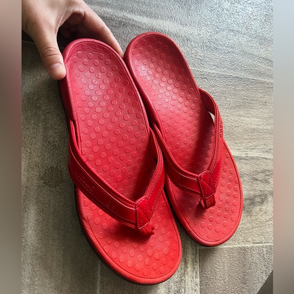 Vionic sandals size 8 - Picture 3 of 7